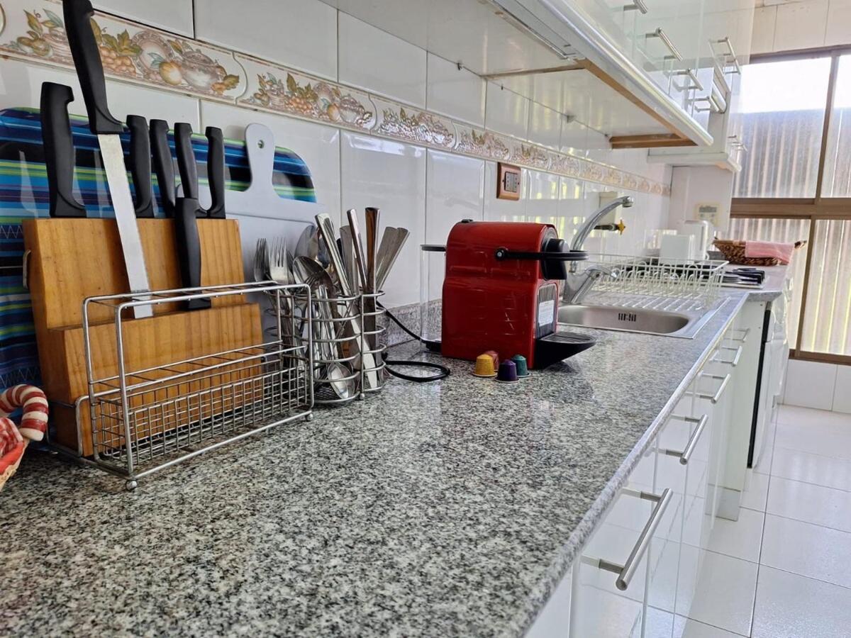 Amplio Depto En Barrio El Golf - Free Parking Apartamento