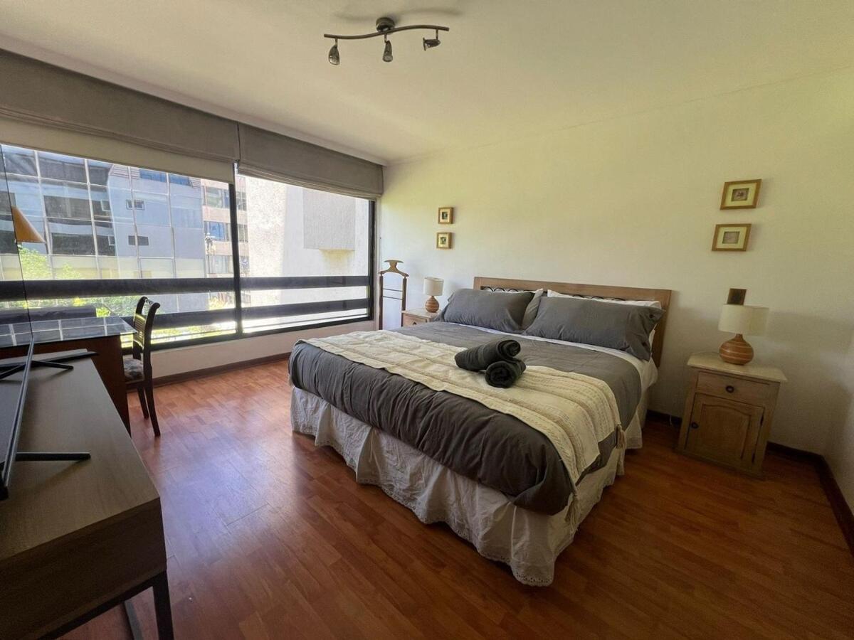 Amplio Depto En Barrio El Golf - Free Parking *