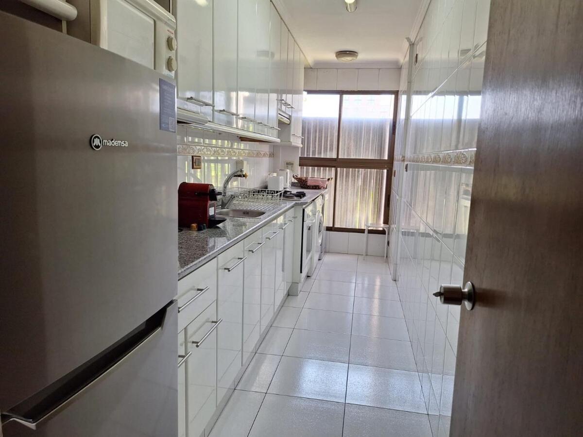 Amplio Depto En Barrio El Golf - Free Parking *