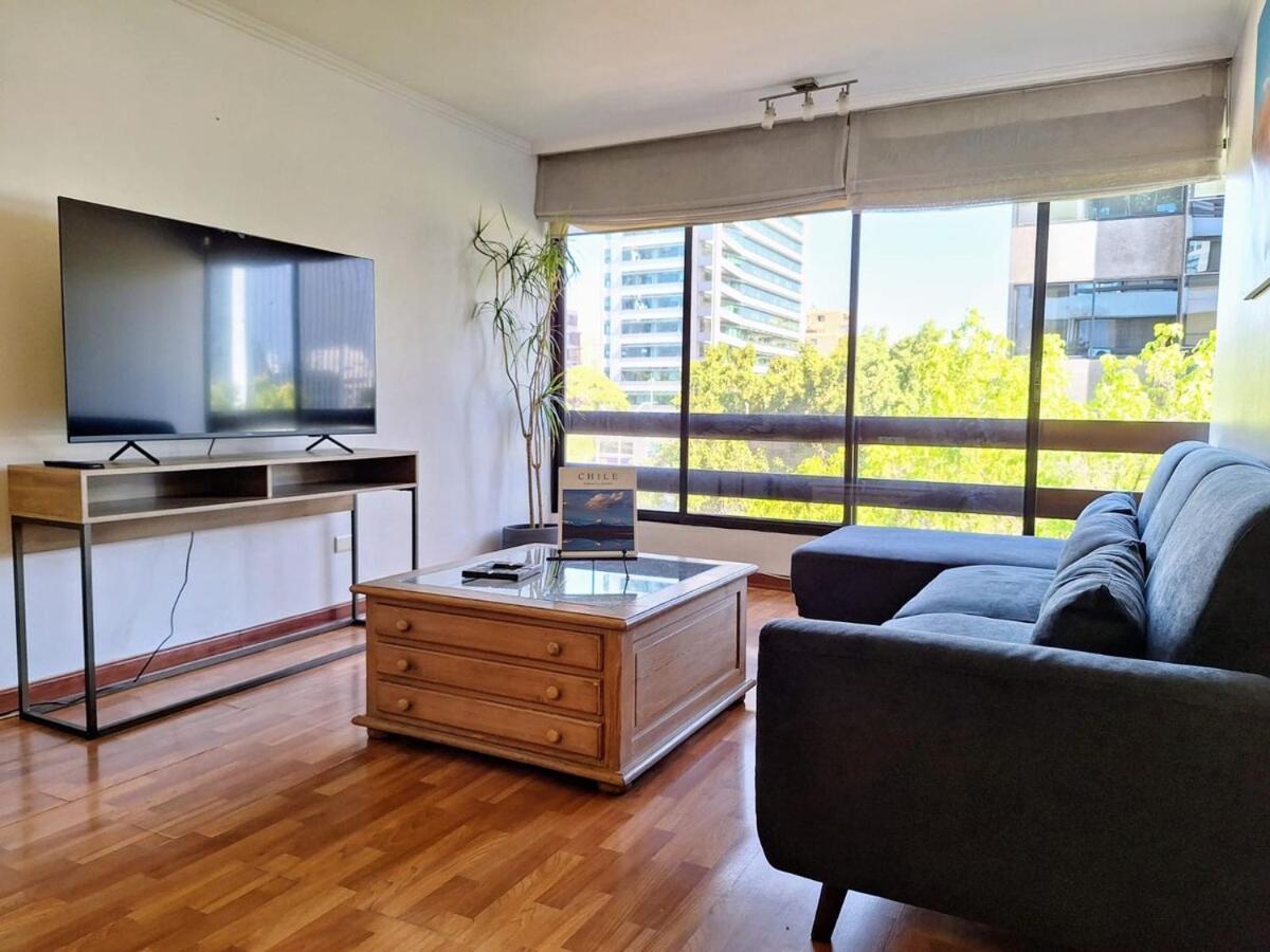 Amplio Depto En Barrio El Golf - Free Parking Apartamento